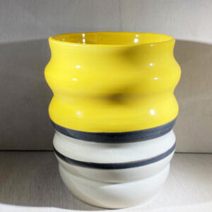 Pinte « Orlane » jaune soleil